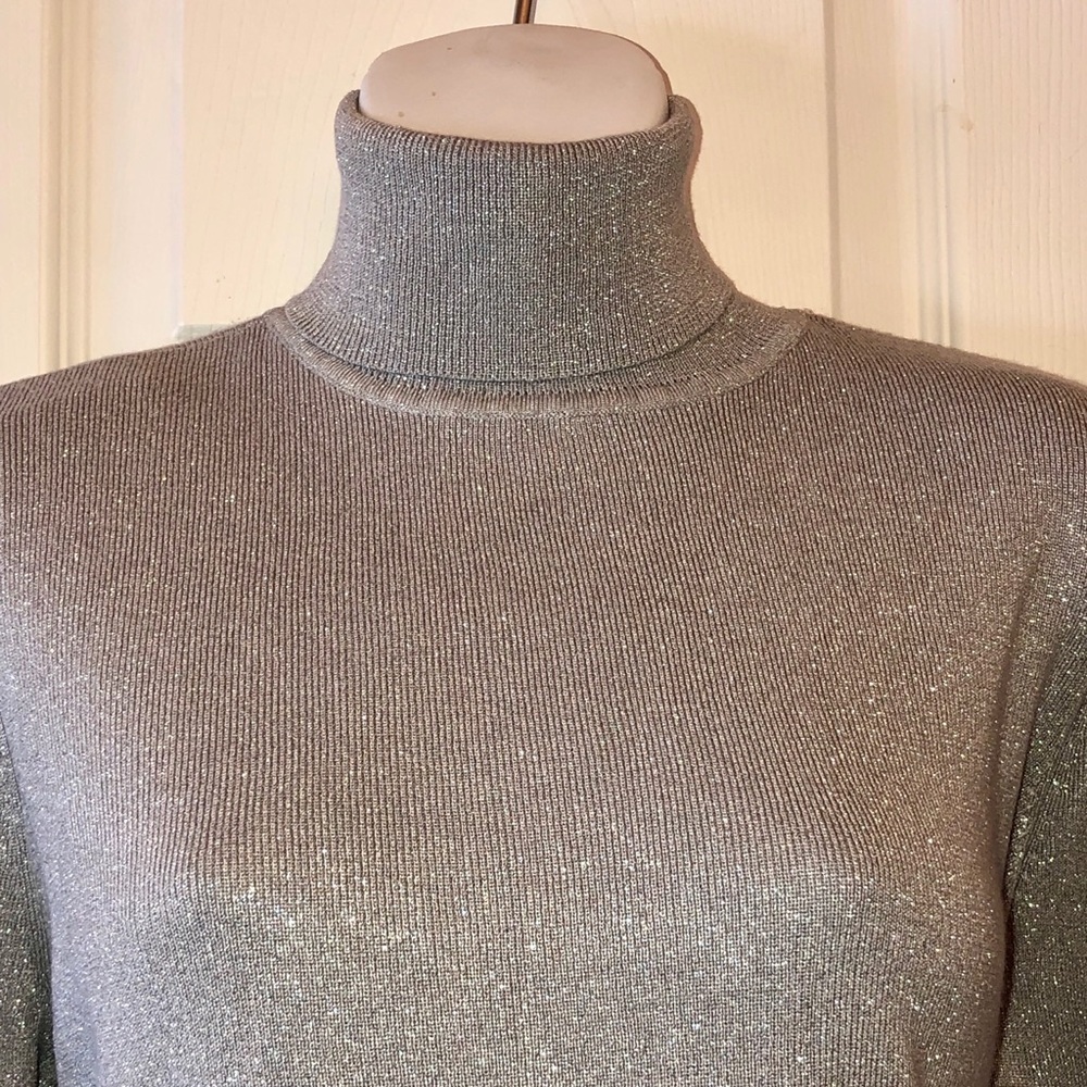 SILVER TURTLENECK - Picture 2 of 5